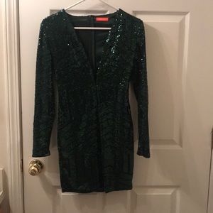 Green sequins dress